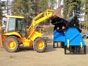 Largest Portable Topsoil Screener with Vibratory System, Feeder and Riser  Box: SLG-108VFRB - OMH Proscreen